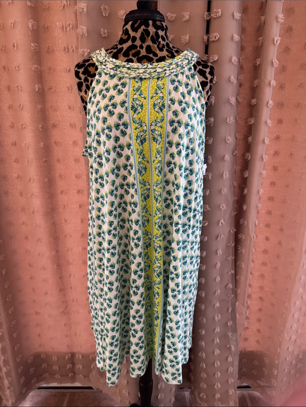 NWT Sleeveless Floral Print Women’s Dress in Green and White